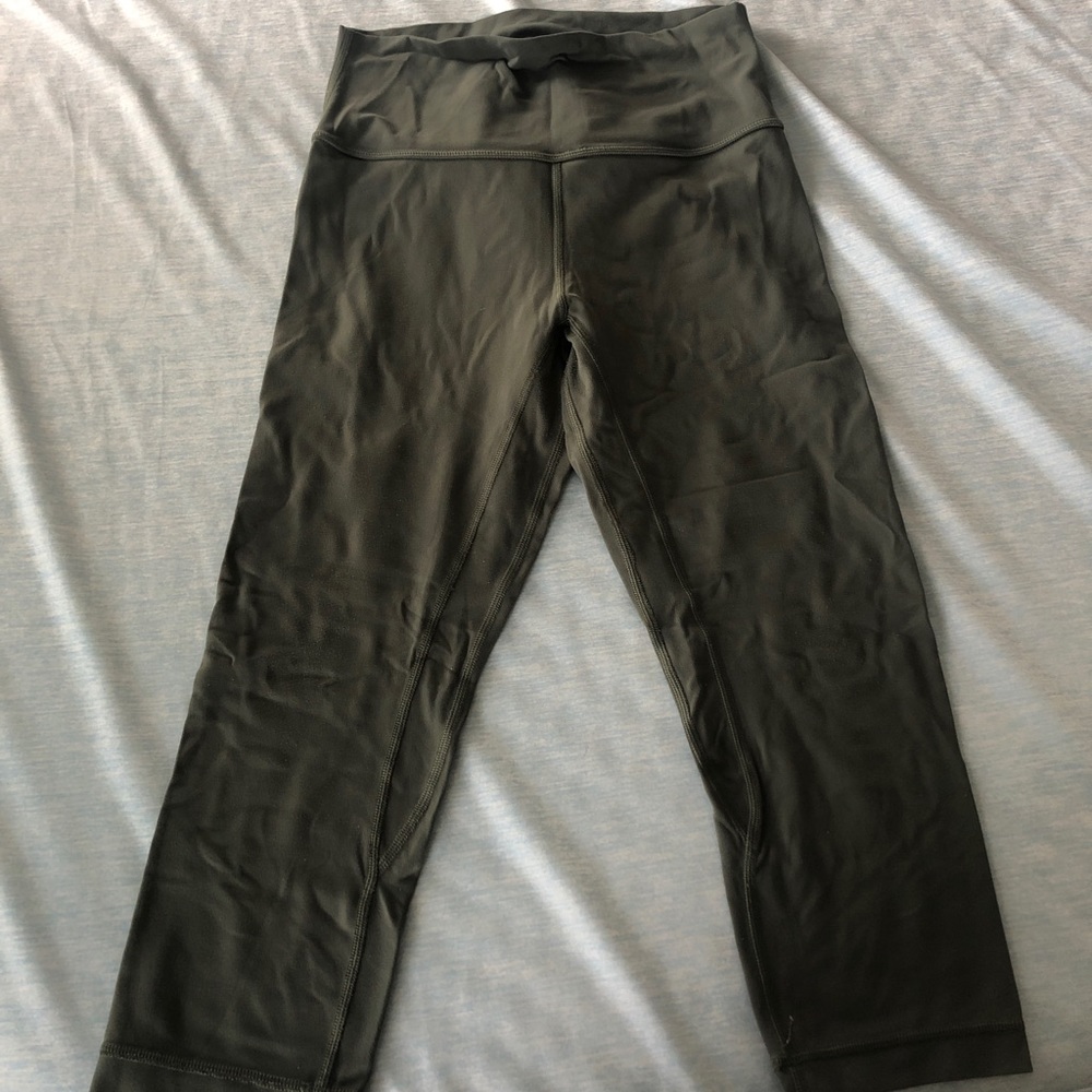 Lululemon align crop ‘19 inch